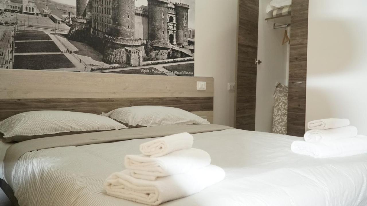 Donna Vicenza Bed & Breakfast Nápoles Exterior foto