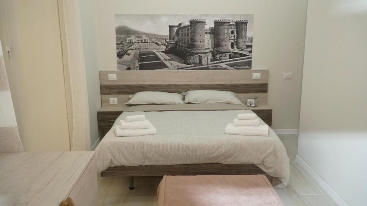 Donna Vicenza Bed & Breakfast Nápoles Exterior foto
